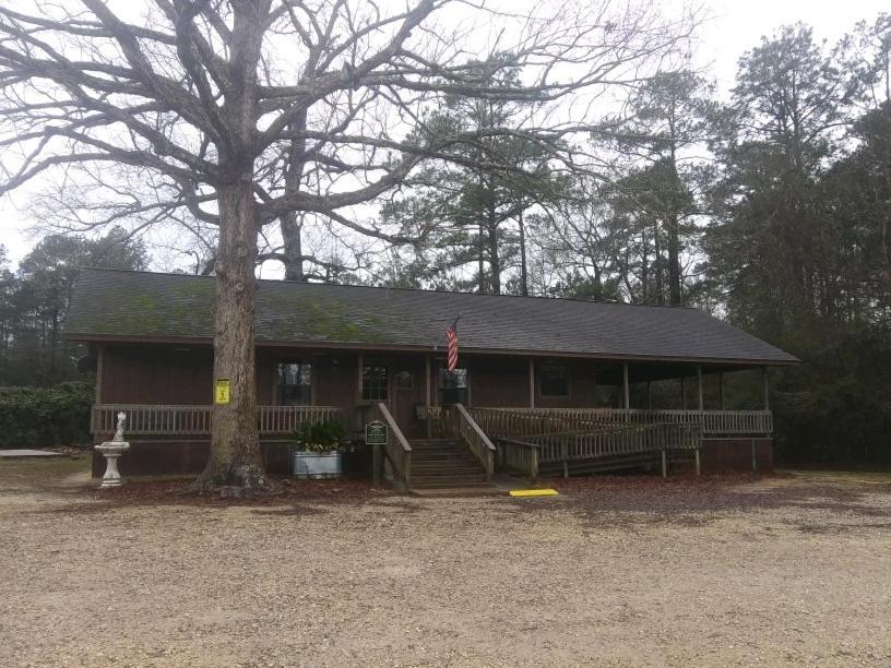 Whispering Creek Lodging & Rv Resort Newton エクステリア 写真